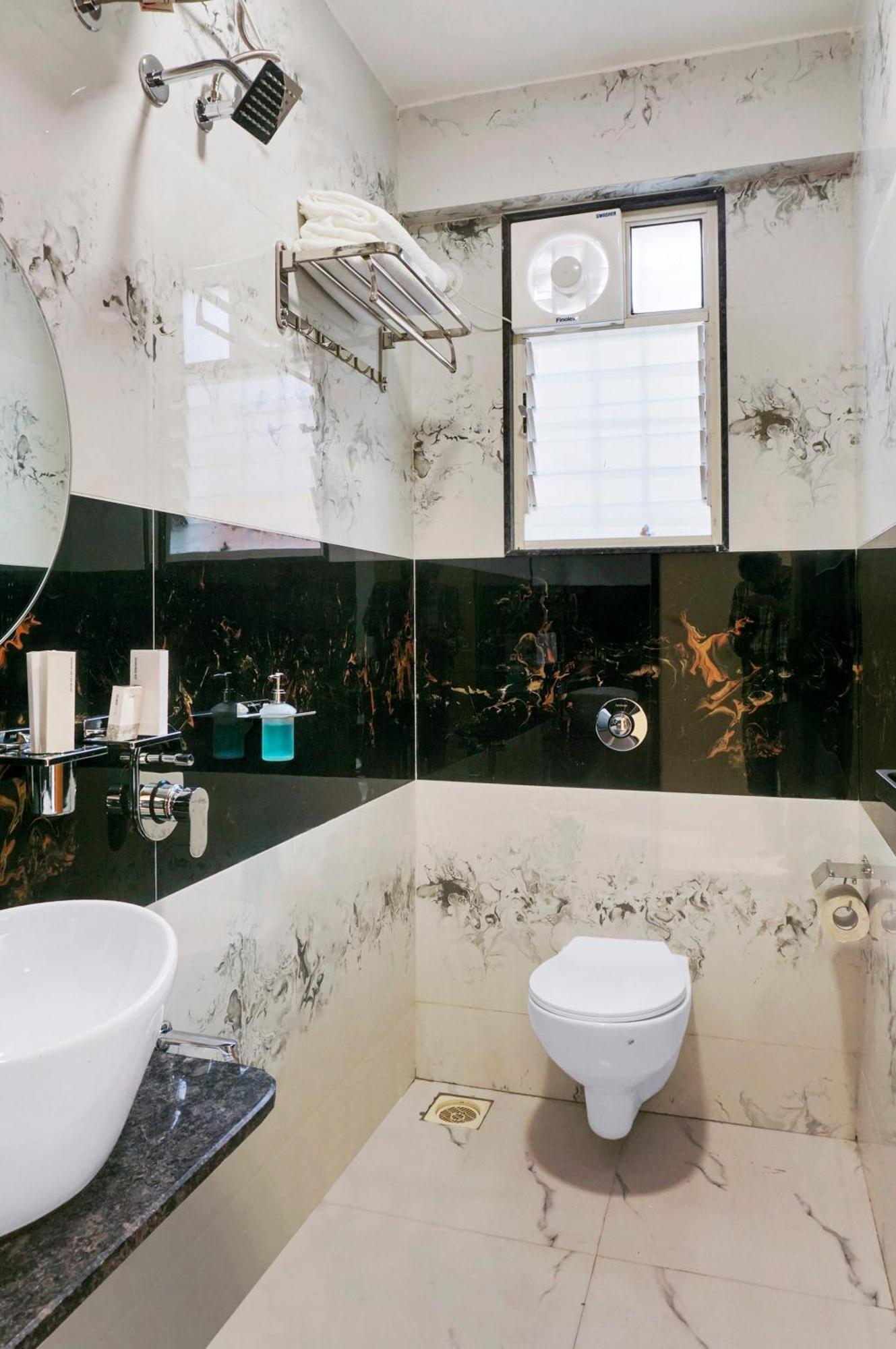 Palm Suites Baner- Indian Nationals Only بونة المظهر الخارجي الصورة